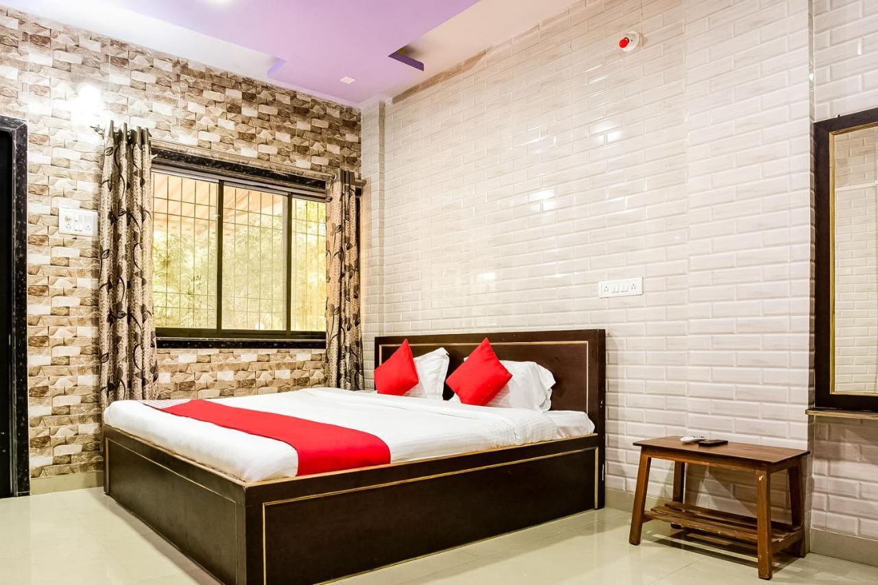Oyo 63030 Mhatre Farm & Resort Chinchani Buitenkant foto
